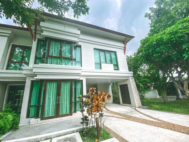 Чонбури: Royal Sammuk villas