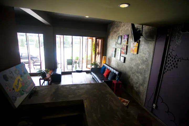 Мае-Сай: Afterglow hostel