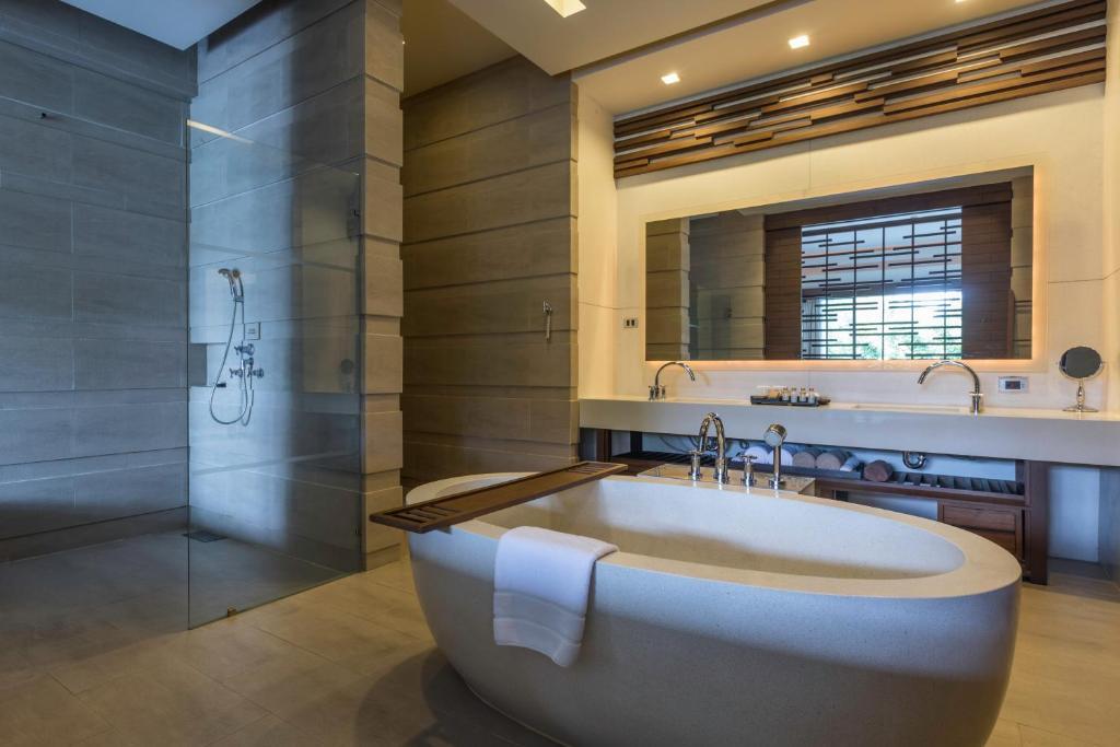 Хуахин: Cape Nidhra Hotel Hua Hin