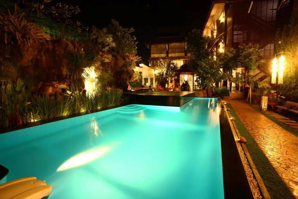Чиангмай: Kodchasri Thani Hotel Chiangmai