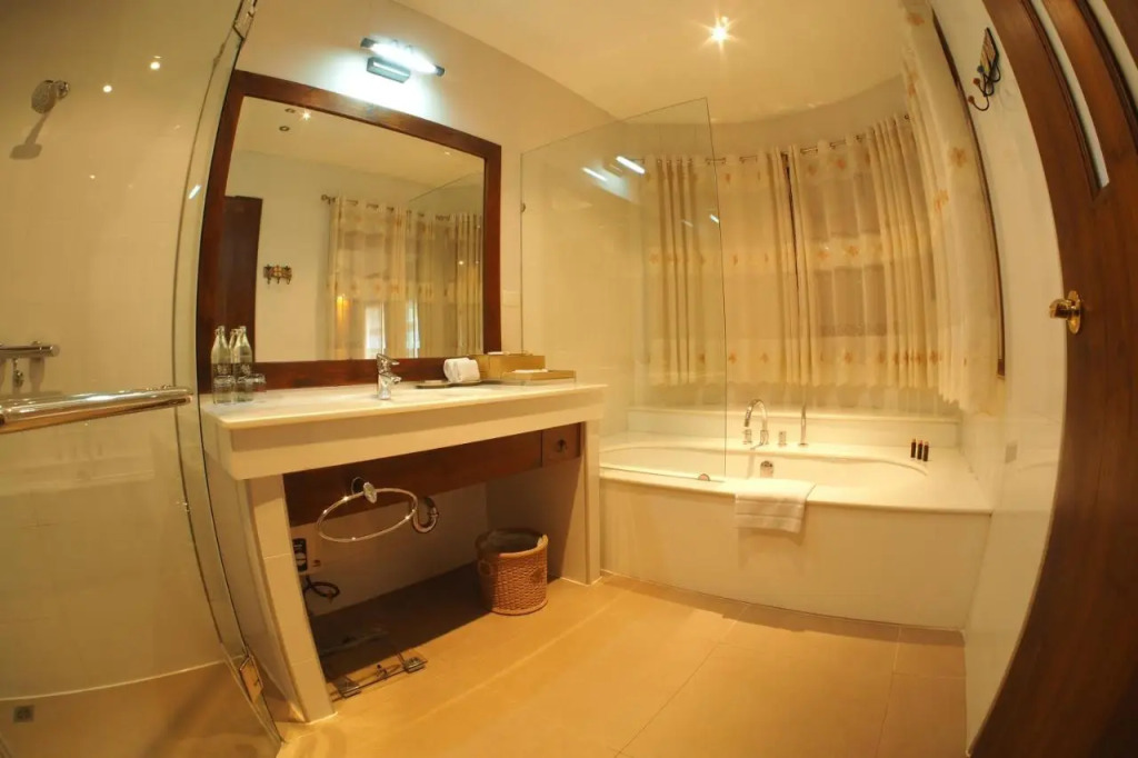 Чиангмай: Kodchasri Thani Hotel Chiangmai