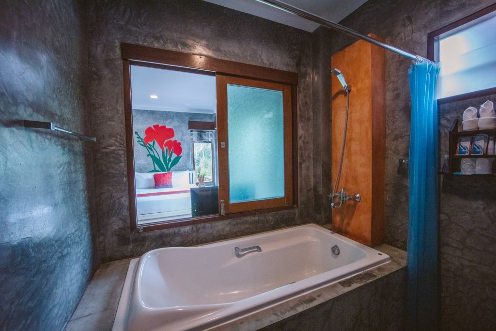 Остров Тау: Sairee Hut Resort