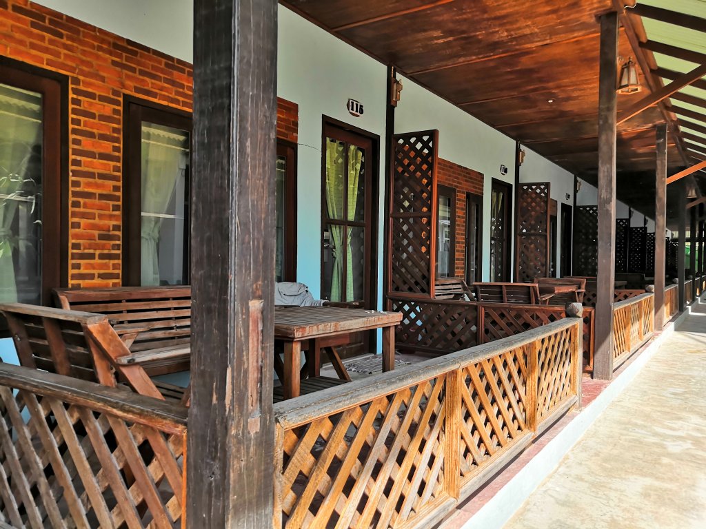 Остров Тау: Sairee Hut Resort