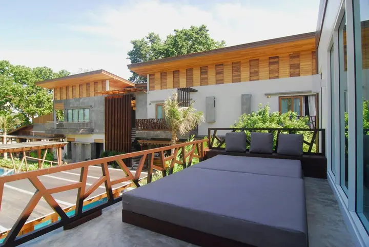 Остров Тау: Sairee Hut Resort