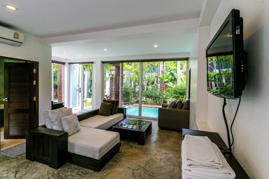 Остров Тау: Sairee Hut Resort