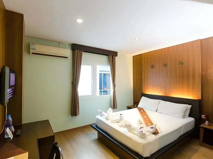 Кату: Hotel Sole