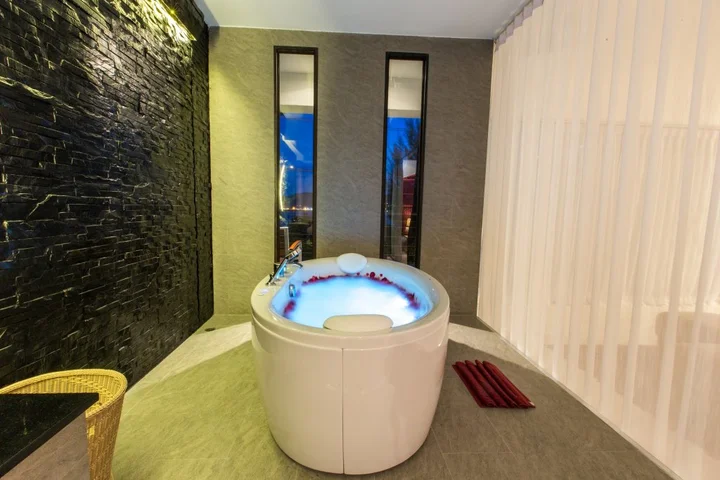 Кату: IndoChine Resort & Villas