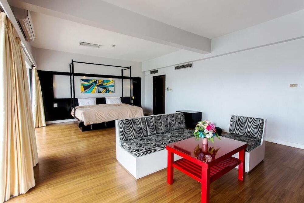 Пхитсанулок: Pailyn Hotel Phitsanulok