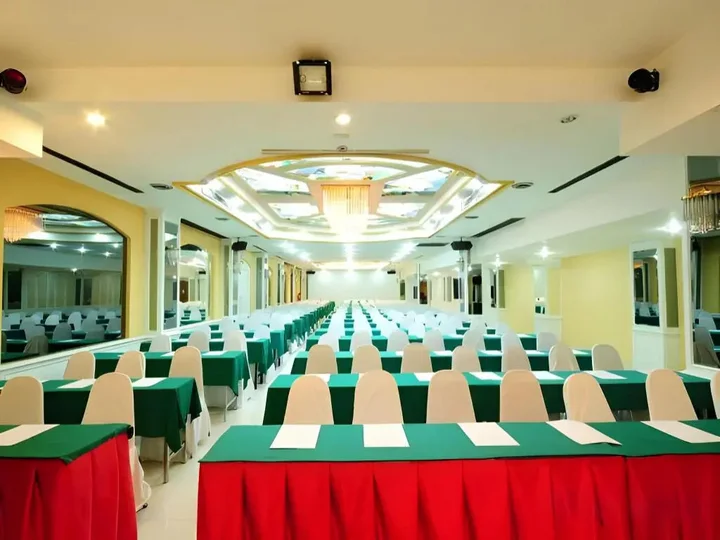 Бангкок: Chaleena Hotel