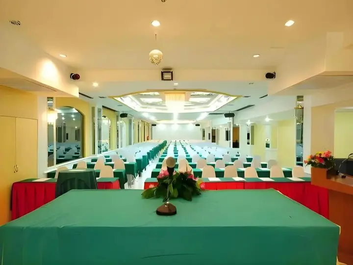 Бангкок: Chaleena Hotel
