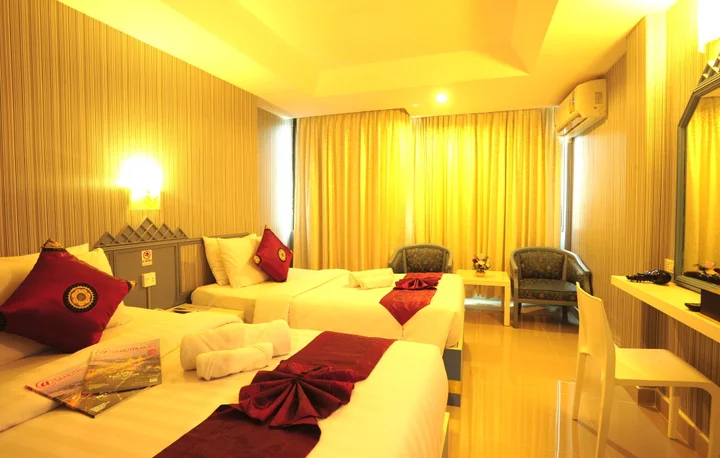 Бангкок: Chaleena Hotel