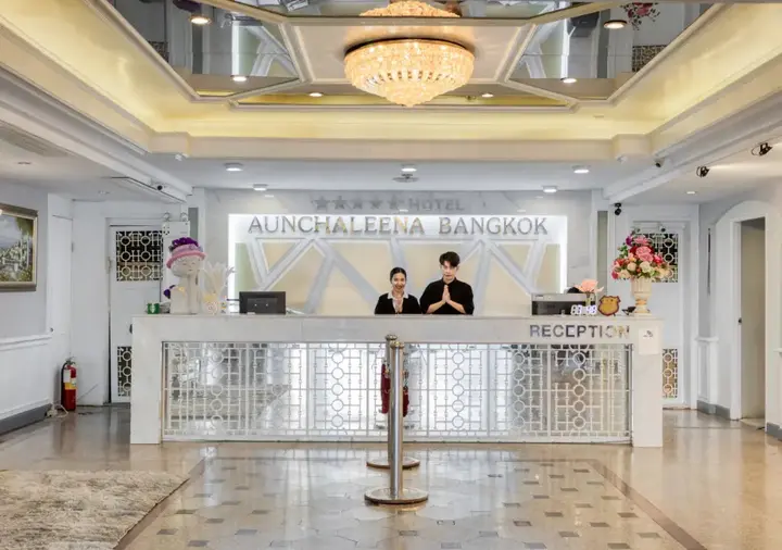 Бангкок: Chaleena Hotel