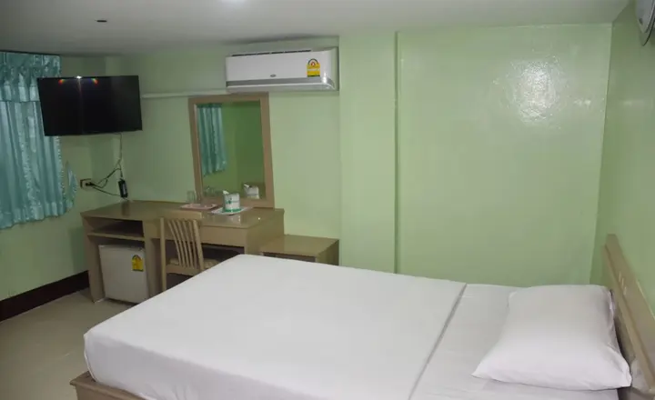Бангкок: Woodlands Inn