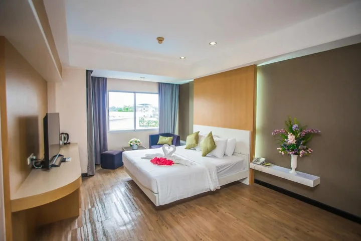 Столичный район Чантхабури: New Travel Lodge Hotel