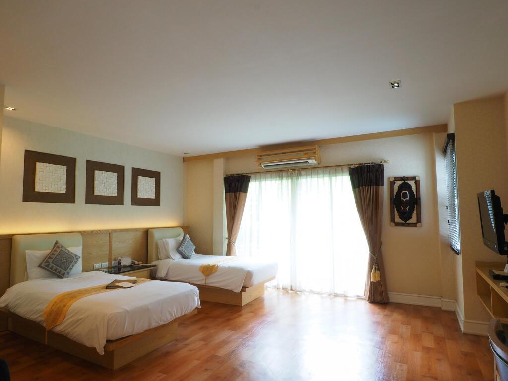 Прачуапкхирикхан: Vartika Resovilla KuiBuri Beach Resort and Villas