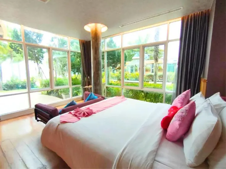 Прачуапкхирикхан: Vartika Resovilla KuiBuri Beach Resort and Villas