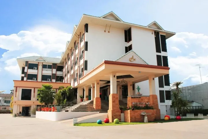 Пхитсанулок: Ayara Grand Palace Hotel