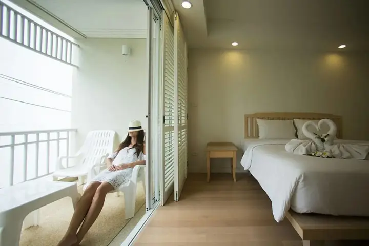 Чаам: Baan Sea Talay