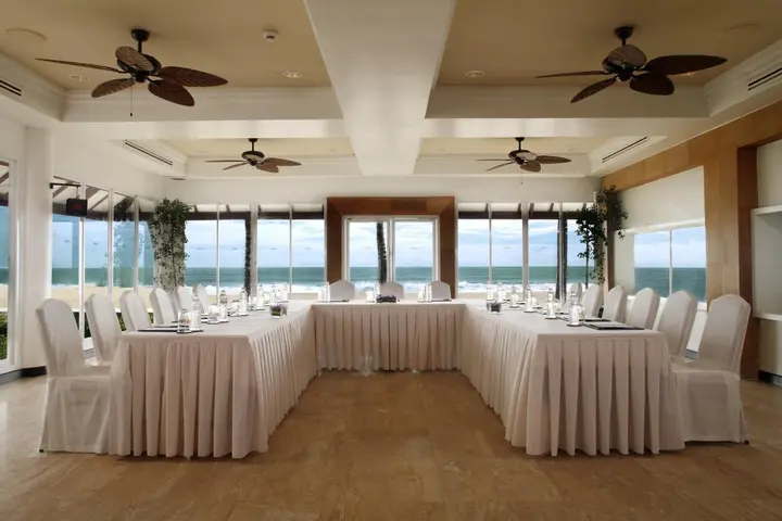 Пхукет: Dusit Thani Laguna Phuket