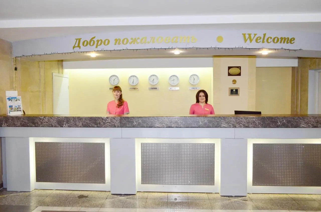 Омск: Гостиница Молодежная
