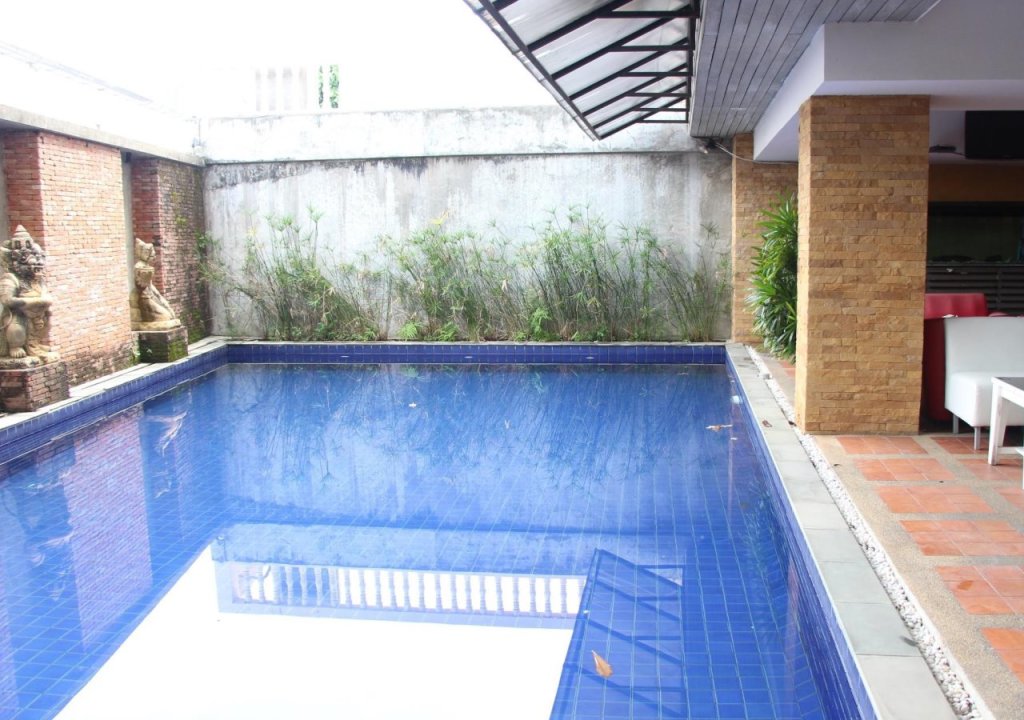 Муанг: Twin Inn Hotel