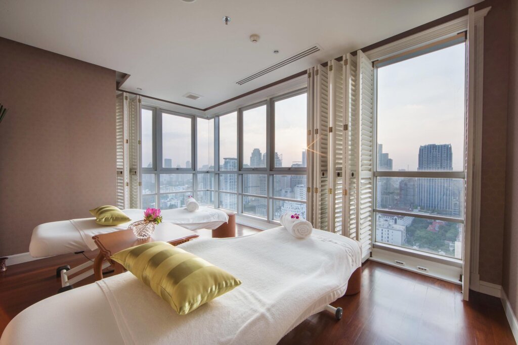 Бангкок: Отель Grande Centre Point Ploenchit