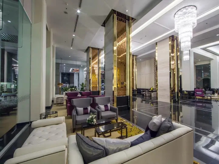Бангкок: Отель Grande Centre Point Ploenchit