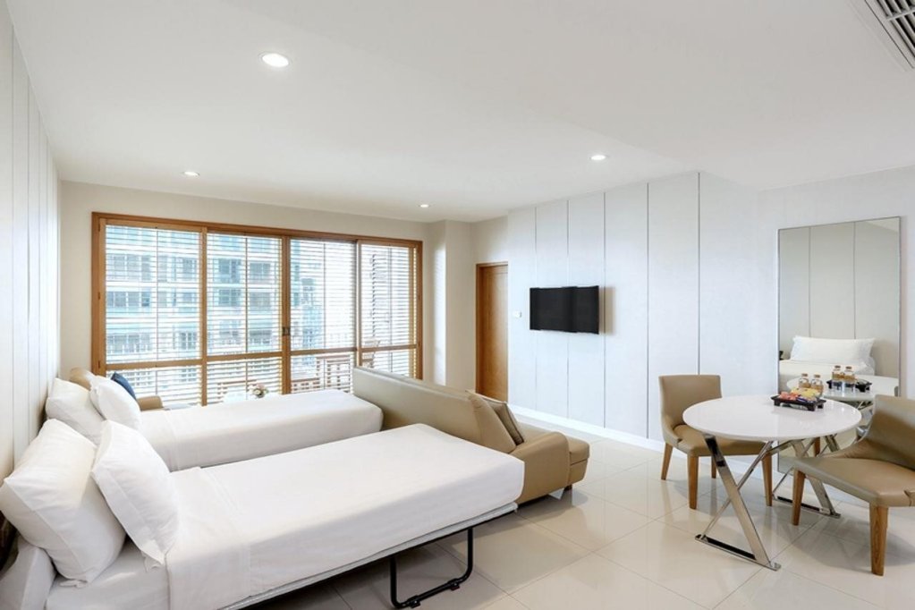 Бангкок: Отель Grande Centre Point Ploenchit