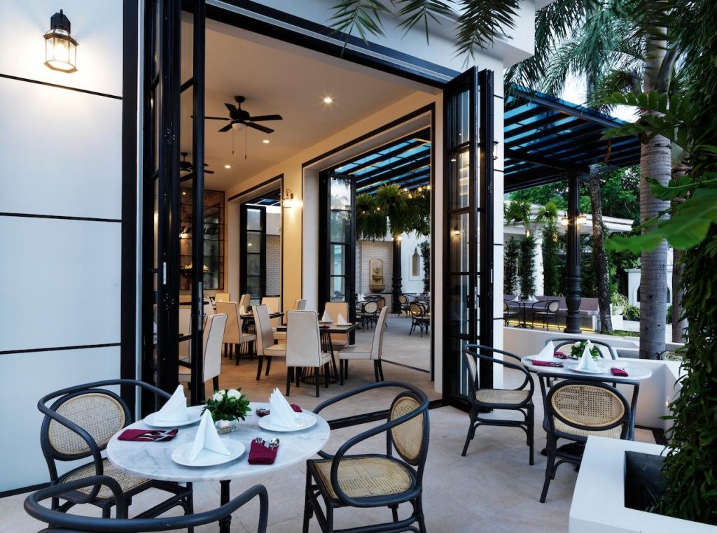 Пхукет: Chanalai Romantica Resort Kata Beach - Adults Only