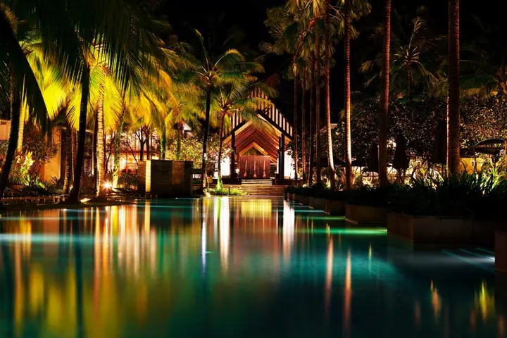 Пхукет: Twinpalms Surin Beach Phuket