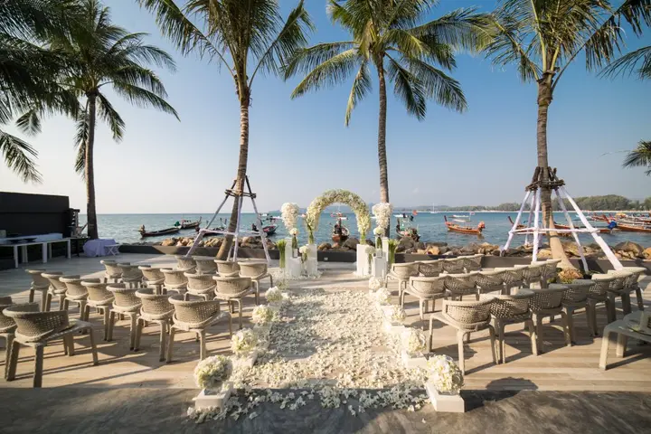 Пхукет: Twinpalms Surin Beach Phuket