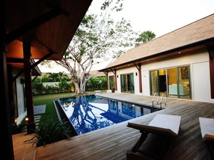 Тхаланг: Two Villas Holiday Oriental Style Layan Beach