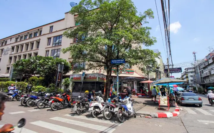 Бангкок: Boonsiri Place
