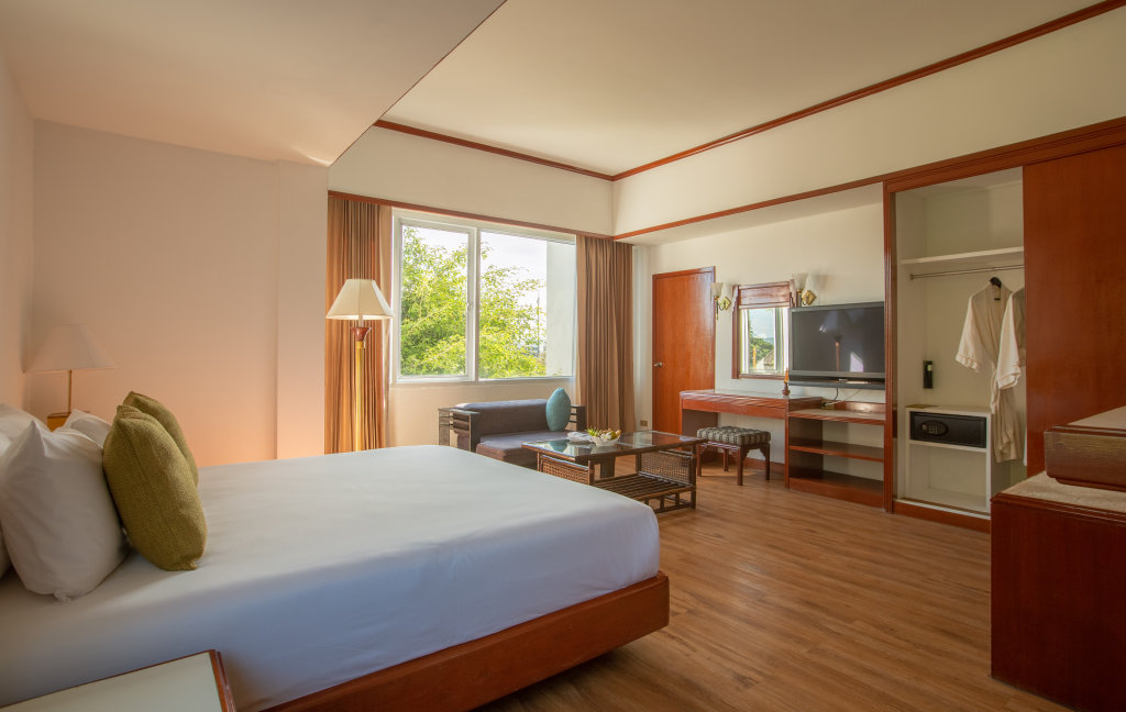 Мей-Сот: Centara Life Hotel Mae Sot
