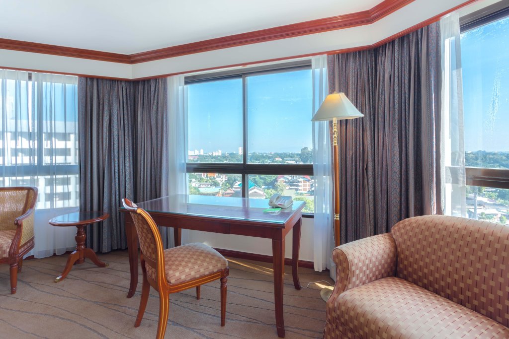 Чиангмай: Centara Riverside Hotel Chiang Mai