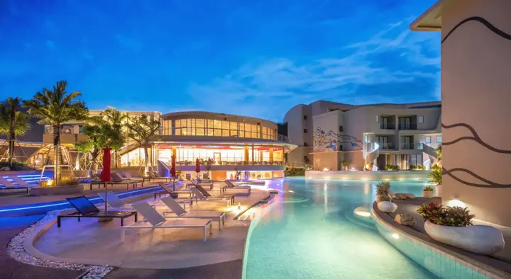 пляж Ката: Отель Metadee Concept Hotel