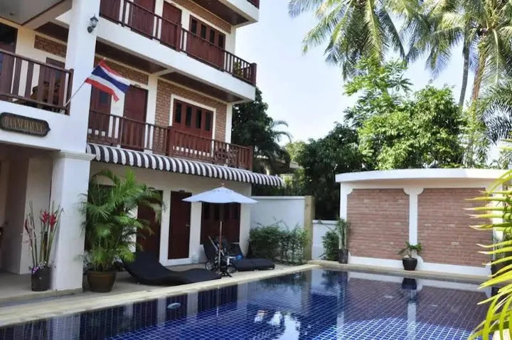 Пхукет: Baan Chayna Lounge Resort