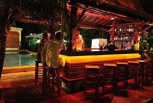 Пхукет: Baan Chayna Lounge Resort