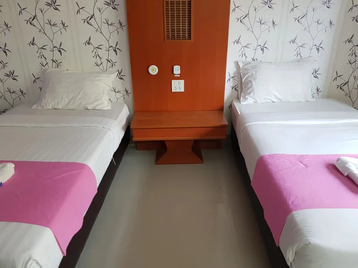 Пхитсанулок: PoonSook Resident Hotel