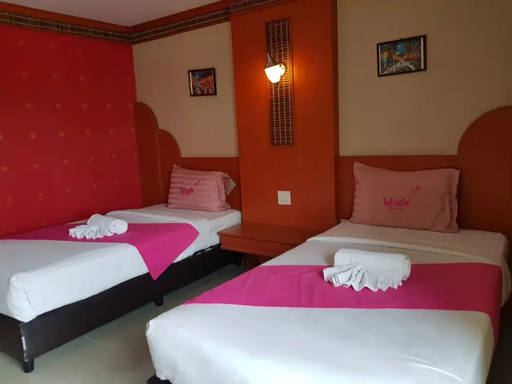 Пхитсанулок: PoonSook Resident Hotel