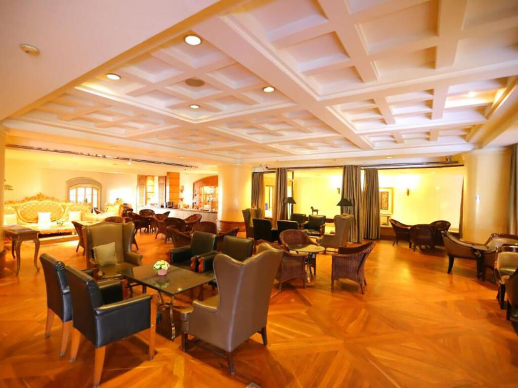 Хатъяй: Hansa JB Hotel