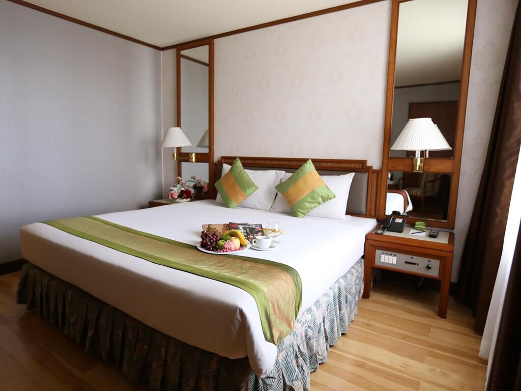 Хатъяй: Hansa JB Hotel