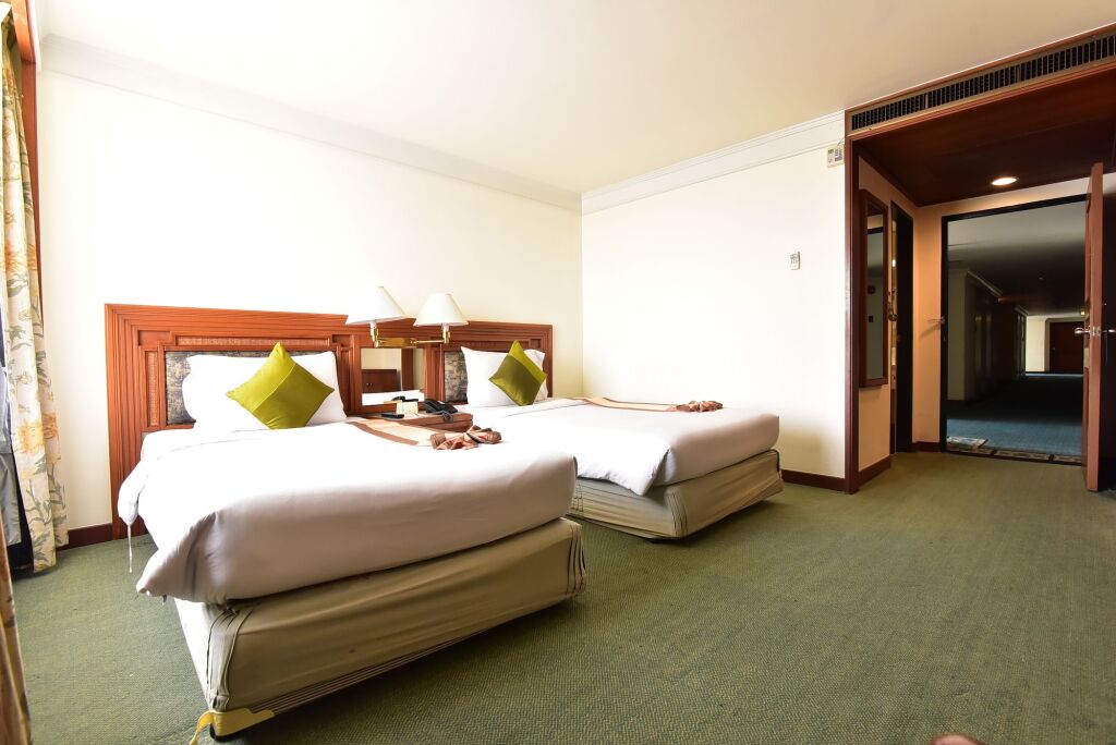 Хатъяй: Hansa JB Hotel