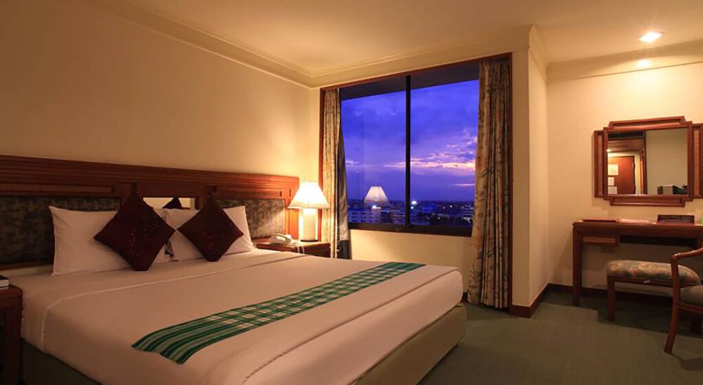 Хатъяй: Hansa JB Hotel