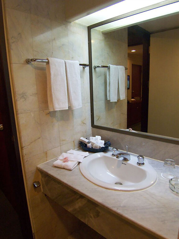 Хатъяй: Hansa JB Hotel