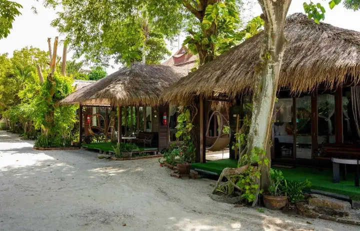 пляж Санрайз: Anda Resort Koh Lipe