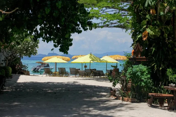 пляж Санрайз: Anda Resort Koh Lipe