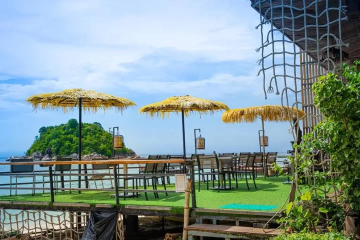 пляж Санрайз: Anda Resort Koh Lipe