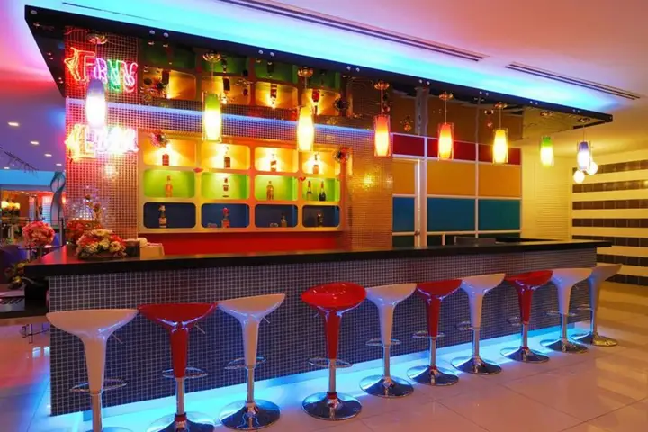 V-One Hotel Korat — фото 2