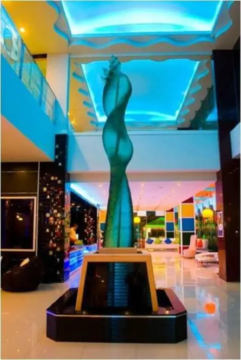 Кхлонг-Янг: V-One Hotel Korat
